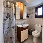 Sophia Konukevi 3*