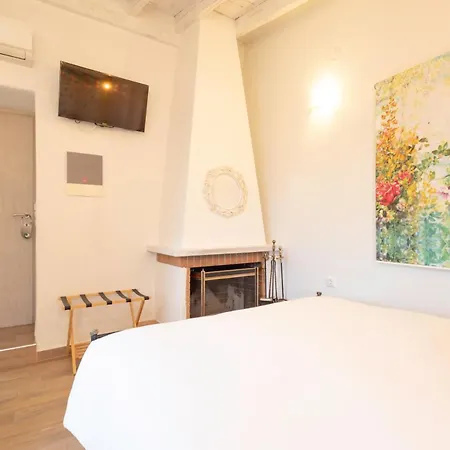 Sophia Guest house 2*